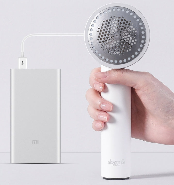 Lint Remover! The Ultimate Weapon Against Pet Hair (That Never Runs Out)